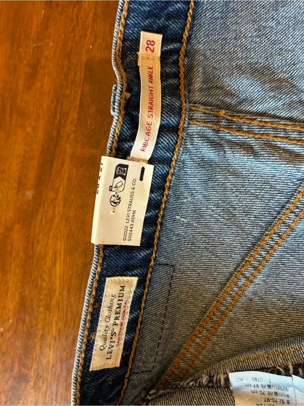 NWT Levi’s Ribcage Straight Ankle High Rise Jeans Dark Wash 28x27